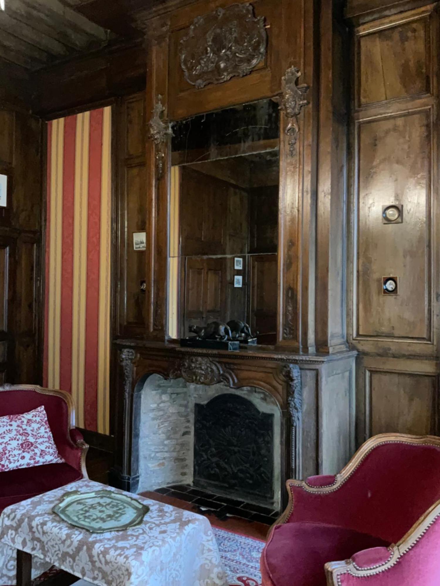 Le Logis D'Equilly Bed & Breakfast Exterior photo
