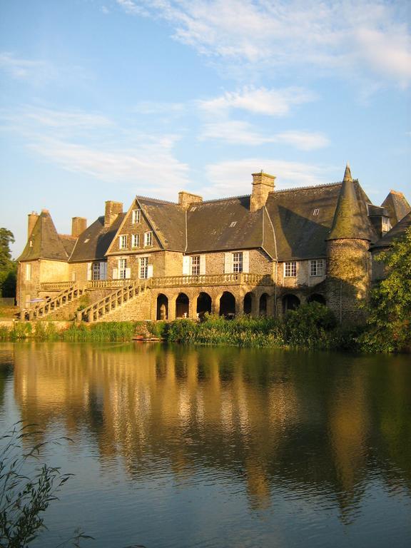 Le Logis D'Equilly Bed & Breakfast Exterior photo