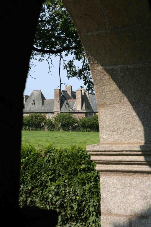 Le Logis D'Equilly Bed & Breakfast Exterior photo