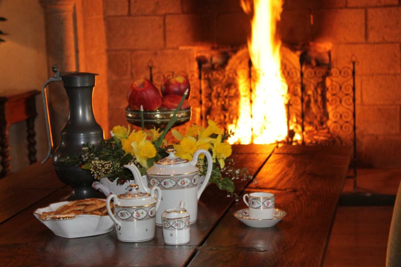 Le Logis D'Equilly Bed & Breakfast Exterior photo